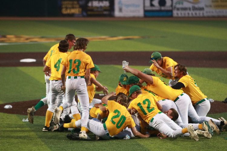 LaMoure shuts out Kidder County, takes Class B Independent state title